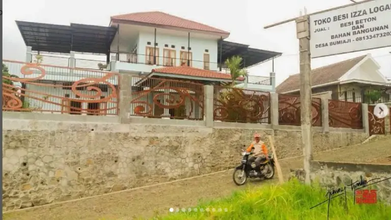 House in , East Java 11431437